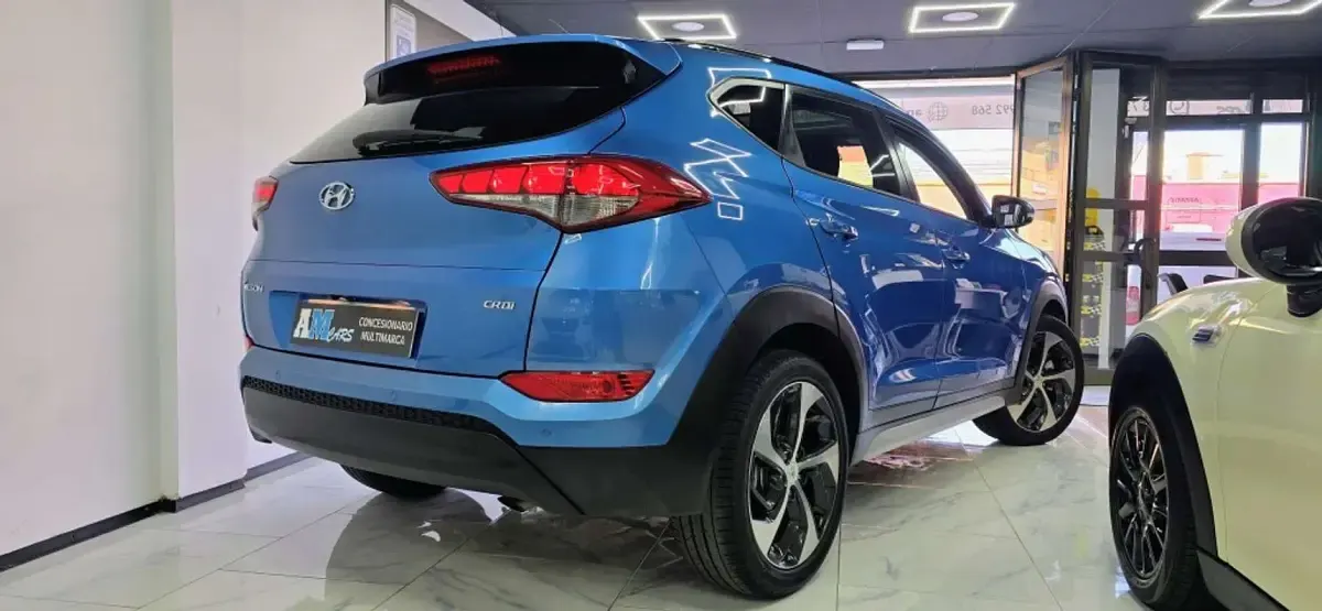Käytetty Hyundai Tucson 114 HP (83 kW) 2017 Sininen Katumaasturi