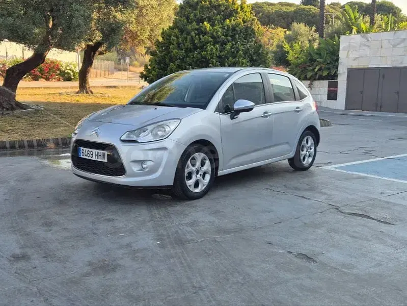 Käytetty Citroën C3 68 HP (50 kW) 2012 Harmaa Sedan