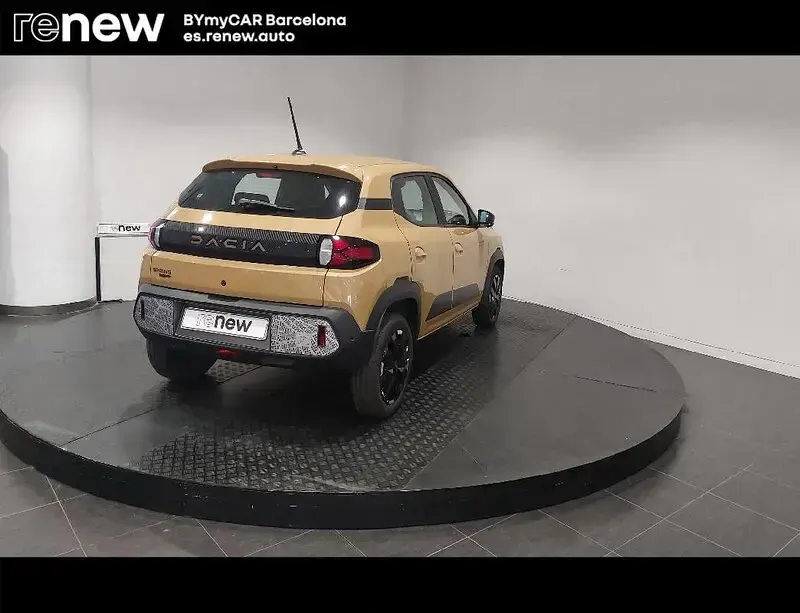 Usado Dacia Spring Extreme 47 kW (65 CV) 2025 Gris Utilitario
