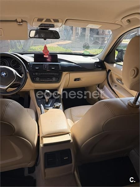 Usado BMW 320 Efficient Dynamics 163 HP (119 kW) 2013 Preto Sedan