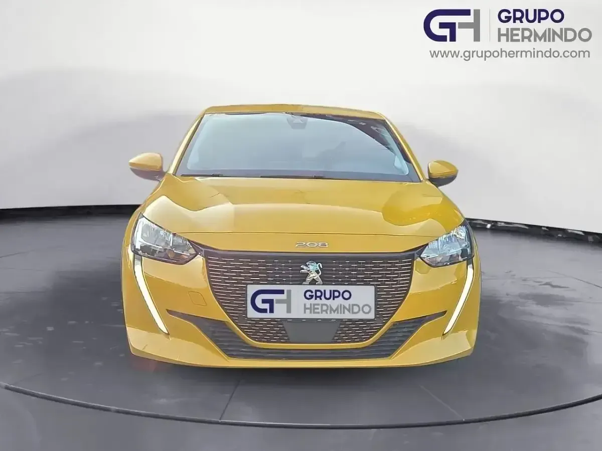 Begagnad Peugeot 208 Allure 100 kW (136 HK) 2020 Gul Halvkombi