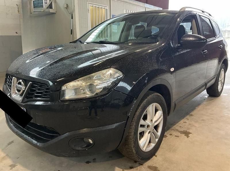 Usado Nissan Qashqai +2 Tekna 150 CV (110 kW) 2010 Negro SUV