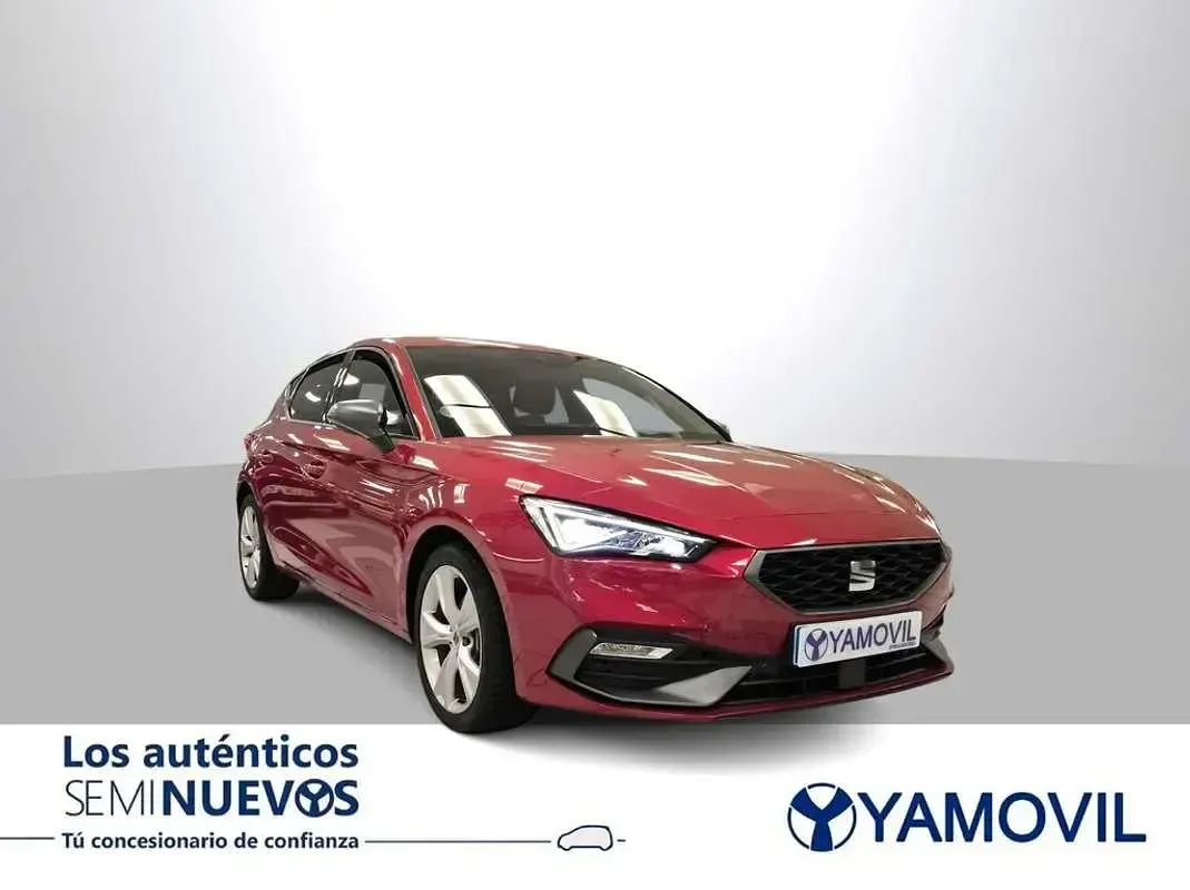 Usado Seat Leon FR 150 CV (110 kW) 2024 Rojo Utilitario
