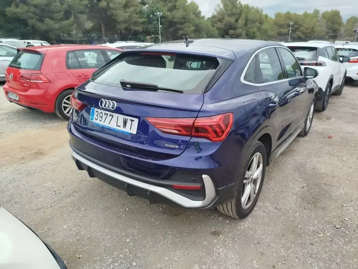 Usado Audi Q3 S-Line 200 CV (147 kW) 2022 Azul SUV