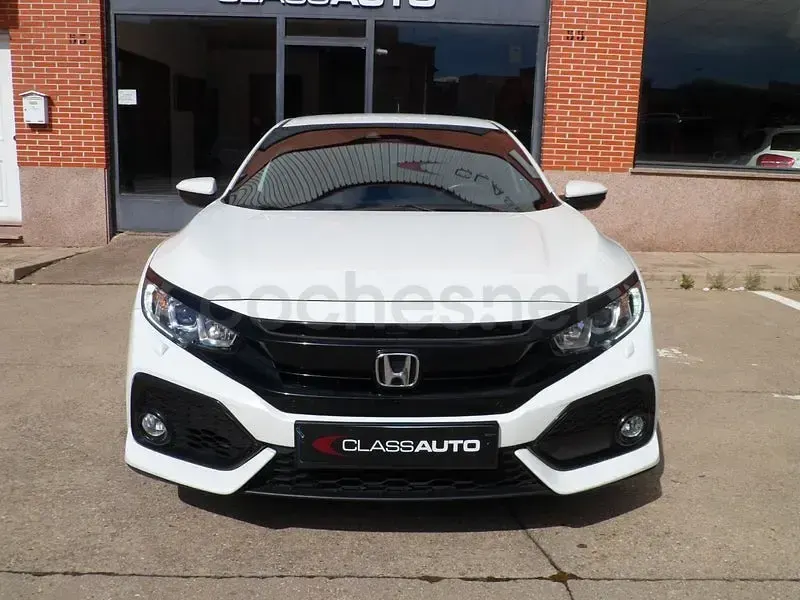 Usado Honda Civic Elegance 129 CV (94 kW) 2018 Blanco Berlina