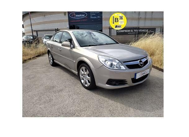 Gris Usado 2007 Opel Vectra Berlina | 2490 € - Imagen 1/4