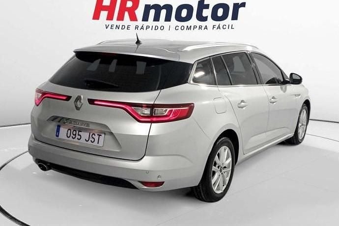 Usado Renault Mégane III Zen 110 CV (80 kW) 2016