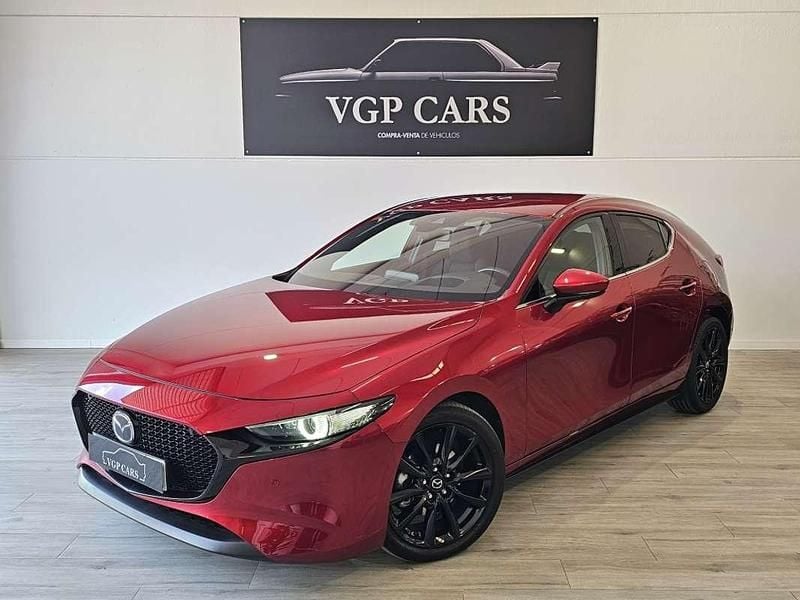 Rojo Usado 2021 Mazda 3 Utilitario | 23.990 € (Precio justo) - Imagen 1/4
