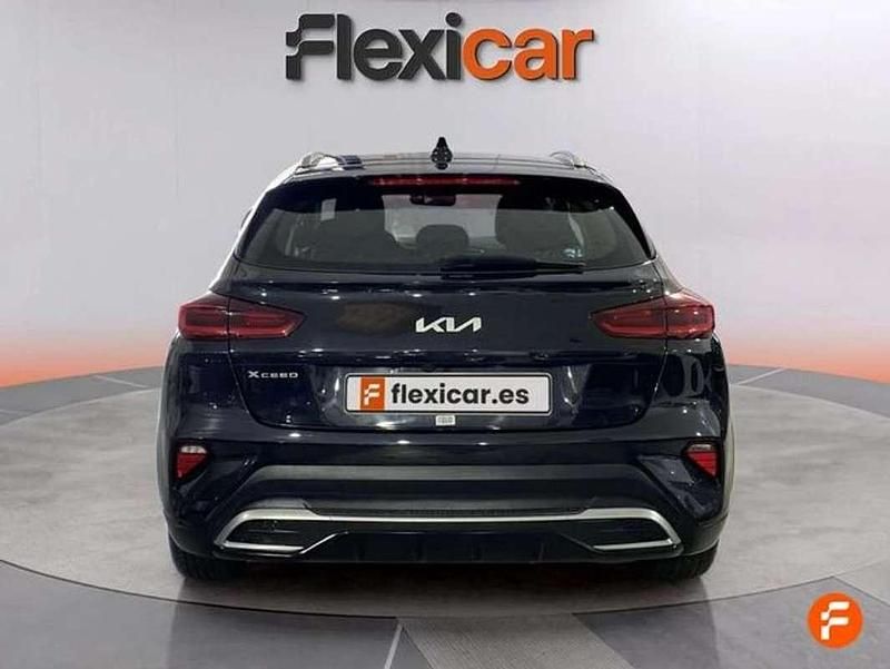 Usado Kia XCeed 160 HP (117 kW) 2023 Preto SUV