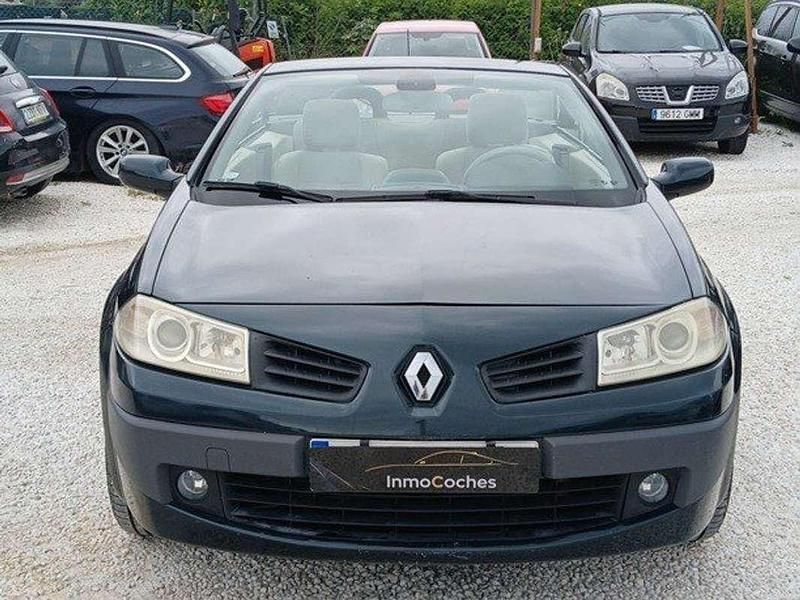 Usado Renault Mégane Cabriolet Privilege 131 CV (96 kW) 2006 Azul Descapotable