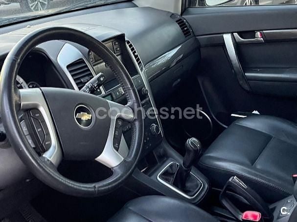 Usado Chevrolet Captiva LT 150 CV (110 kW) 2007 Negro SUV