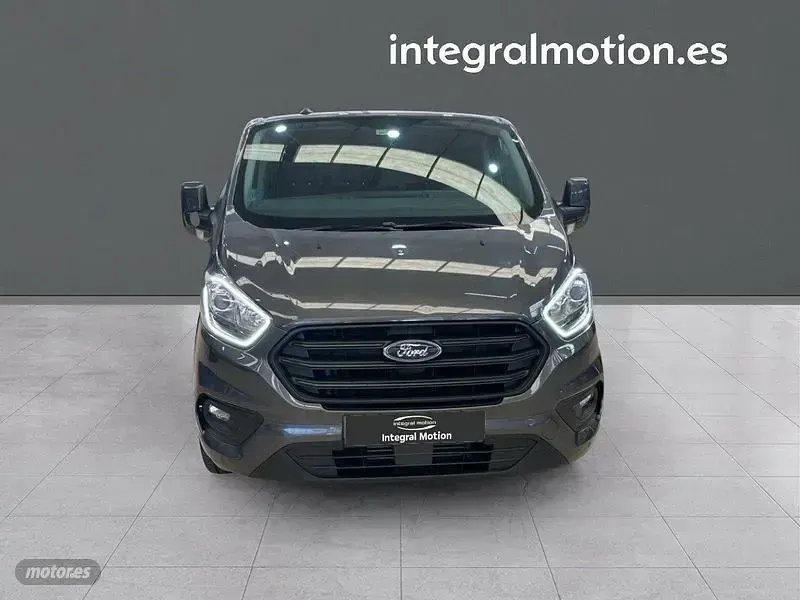Usado Ford Transit Trend 131 CV (96 kW) 2023 Gris Familiar