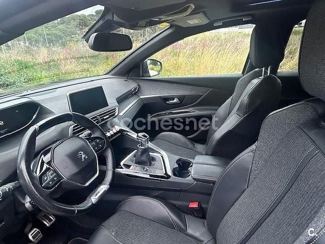 Usado Peugeot 3008 GT-line 130 CV (95 kW) 2018 Gris / plata SUV