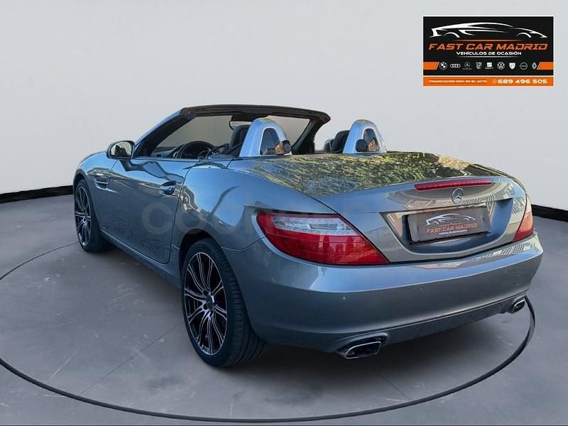 Usado Mercedes SLK200 184 CV (135 kW) 2012 Gris / plata Descapotable