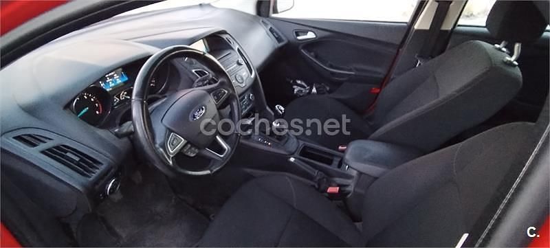 Rojo Usado 2015 Ford Focus Sport Berlina | 7990 € (Precio justo) - Imagen 1/4