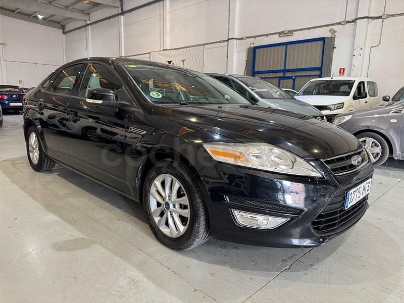 Usado Ford Mondeo 115 CV (84 kW) 2012 Negro Berlina