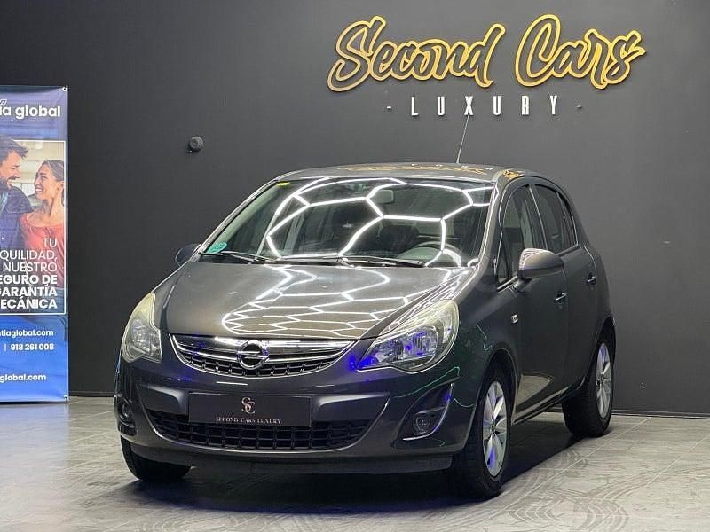 Usado Opel Corsa Expression 85 CV (62 kW) 2014 Gris / plata Berlina