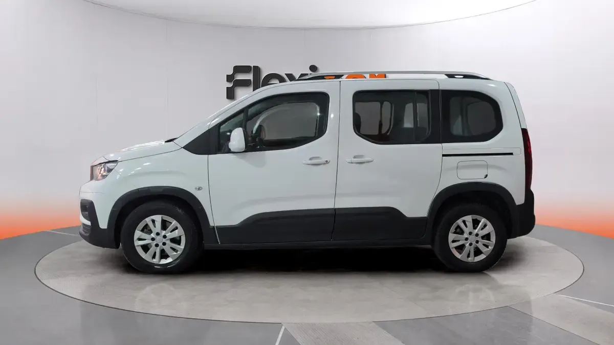 Usado Peugeot Rifter Active 110 CV (80 kW) 2019 Blanco Monovolumen