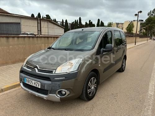 Gris / plata Usado 2014 Citroën Berlingo XTR Monovolumen | 6999 € (Super precio) - Imagen 1/4
