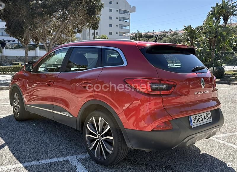Usado Renault Kadjar Zen 110 CV (80 kW) 2017 Rojo SUV