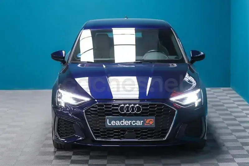 Usado Audi A3 S-Line 204 CV (150 kW) 2021 Azul Berlina