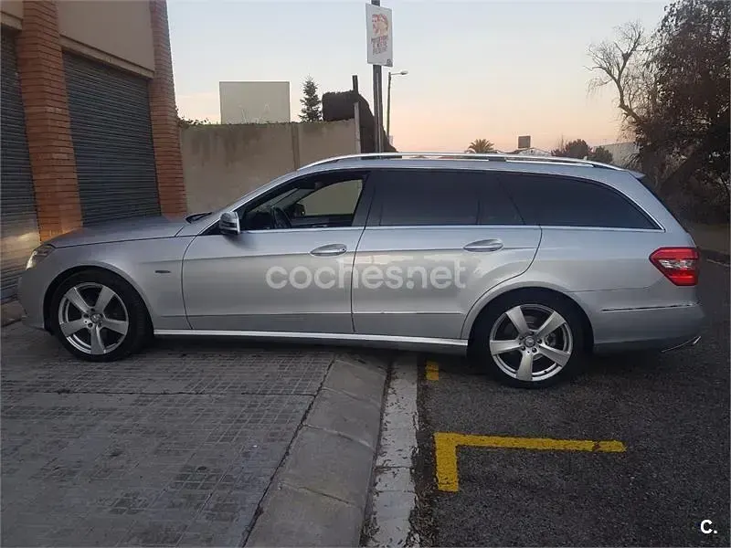 Usado Mercedes E350 Elegance 211 CV (155 kW) 2010 Gris / plata Familiar