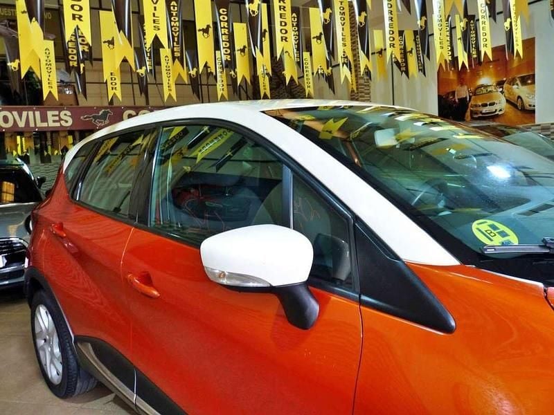 Usado Renault Captur Intens 90 CV (66 kW) 2014 Naranja SUV