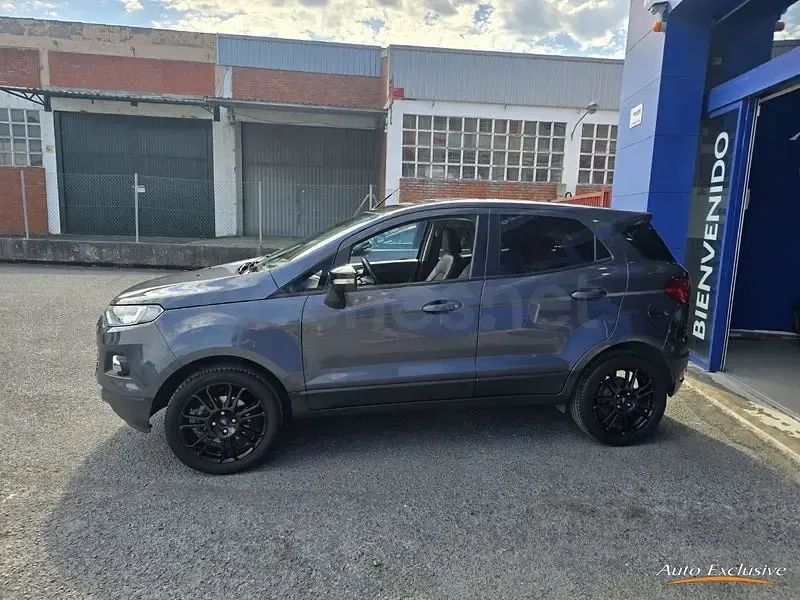 Usado Ford Ecosport Titanium 125 CV (91 kW) 2016 Gris / plata SUV