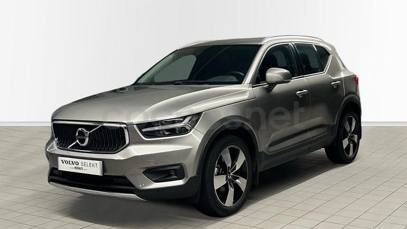 Usado Volvo XC40 Momentum 163 CV (119 kW) 2021 Gris / plata SUV