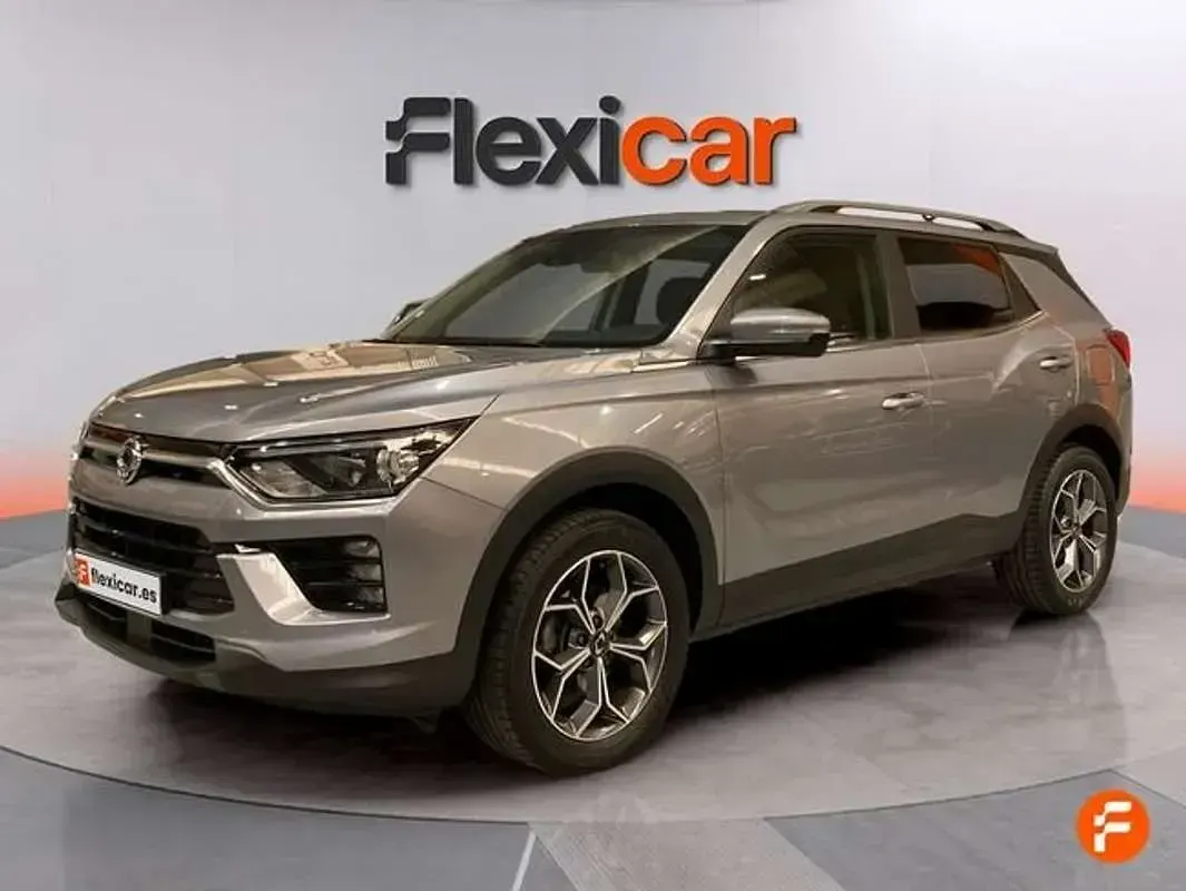 Usado SsangYong Korando 163 CV (119 kW) 2024 Gris SUV