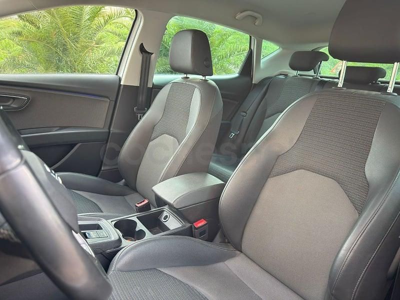 Usado Seat Leon XCELLENCE 150 CV (110 kW) 2019 Blanco Berlina