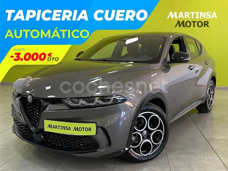 Gris / plata Usado 2024 Alfa Romeo Tonale Sprint SUV | 27.800 € (Un poco caro) - Imagen 1/4