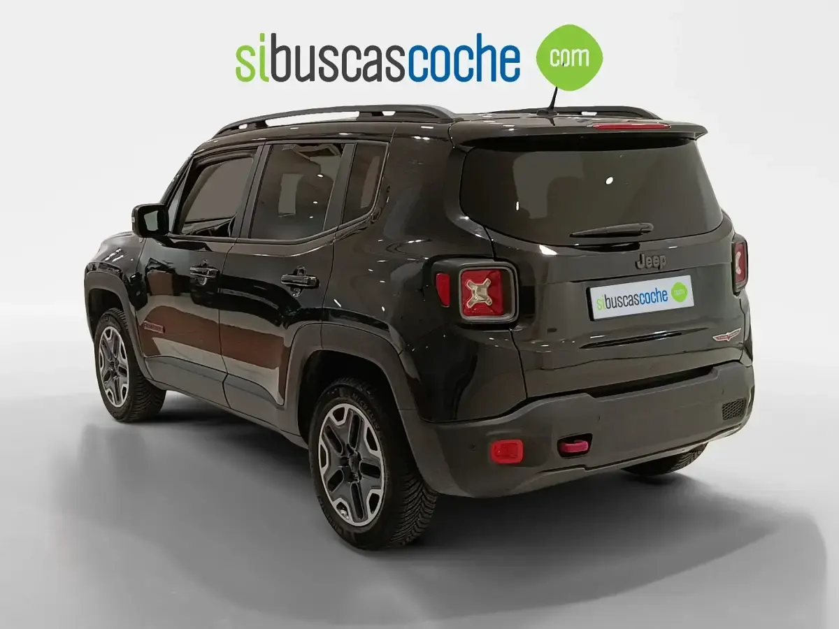 Usado Jeep Renegade Trailhawk 170 CV (125 kW) 2015 Negro SUV