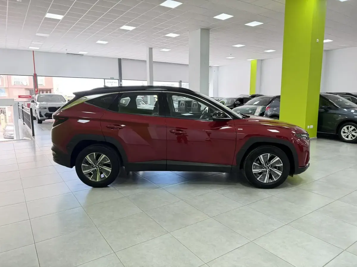 Usado Hyundai Tucson 150 CV (110 kW) 2021 Rojo SUV