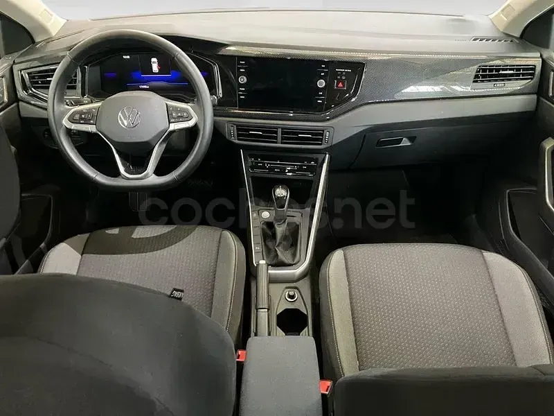 Usado VW Taigo 115 CV (84 kW) 2025 Gris / plata SUV