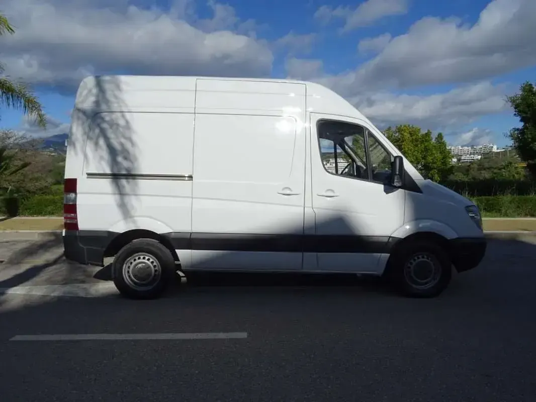 Usado Mercedes Sprinter 95 CV (69 kW) 2011 Blanco Van