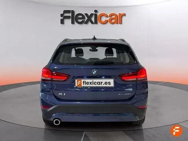 Używany BMW X1 220 KM (161 kW) 2021 Biały SUV
