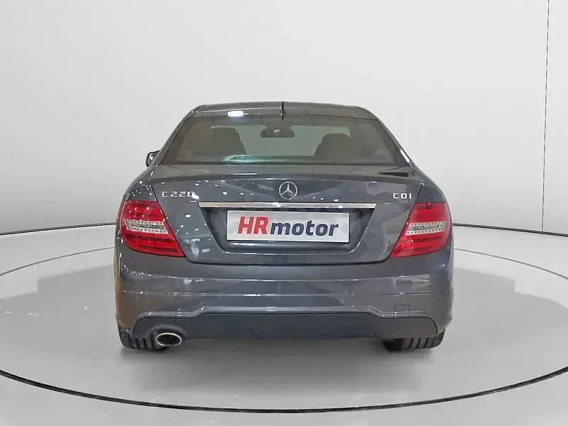 Usado Mercedes C220 170 CV (125 kW) 2015 Gris / plata Coupe