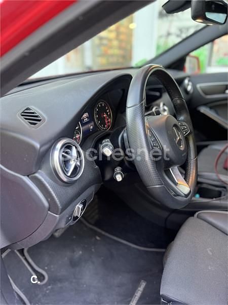 Rojo Usado 2018 Mercedes A180 Berlina | 19.500 € (Buen precio) - Imagen 1/4