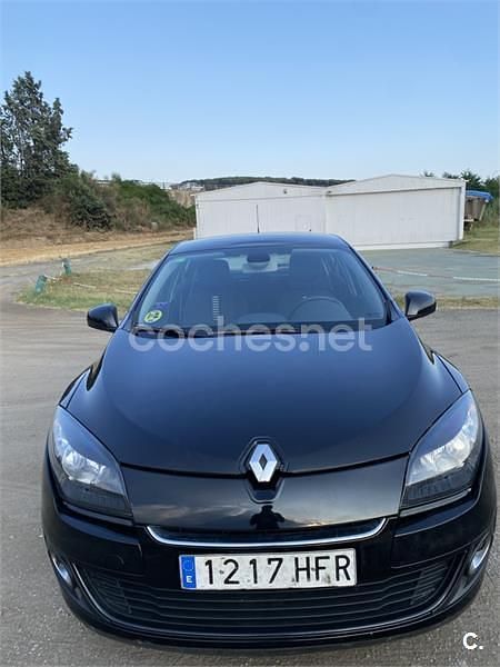 Negro Usado 2011 Renault Mégane III Berlina | 5350 € (Buen precio) - Imagen 1/4
