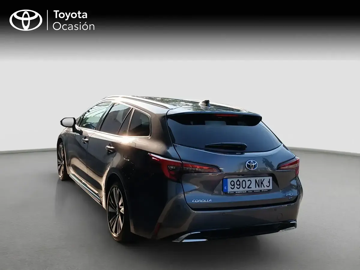Nuevo Toyota Corolla Style 178 CV (130 kW) 2026 Gris Familiar