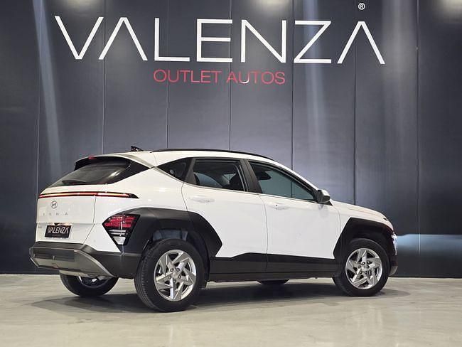 Usado Hyundai Kona 120 CV (88 kW) 2024 Blanco SUV