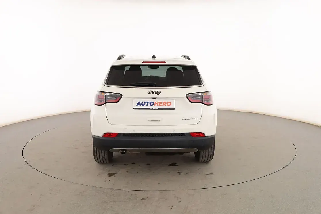 Usado Jeep Compass Limited 120 CV (88 kW) 2019 Blanco SUV