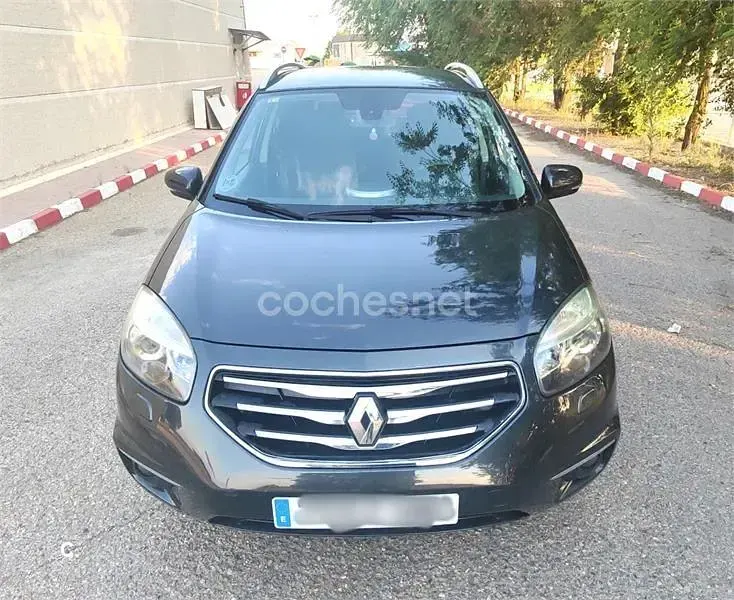 Usado Renault Koleos LIMITED 150 CV (110 kW) 2014 Negro SUV