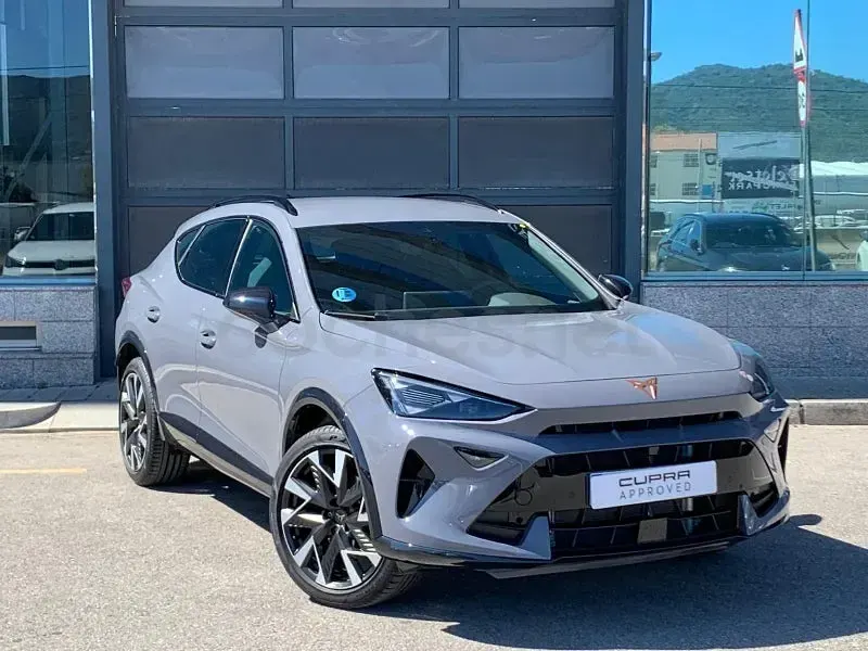 Usado Cupra Formentor 150 CV (110 kW) 2025 Gris / plata SUV