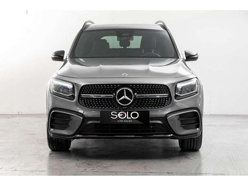Usado Mercedes GLB200 150 CV (110 kW) 2024 Gris / plata SUV