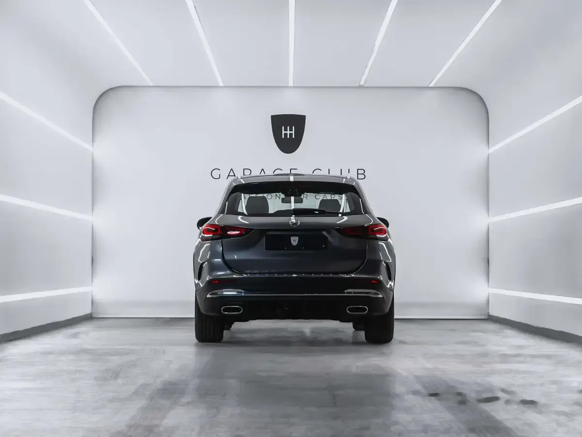 Usado Mercedes GLA250 AMG line 218 CV (160 kW) 2020 Gris SUV