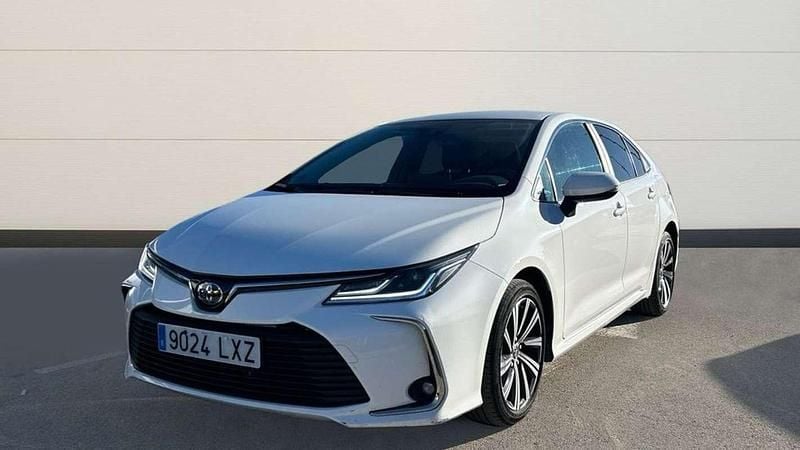 Usado Toyota Corolla Style 122 CV (89 kW) 2022 Blanco Berlina
