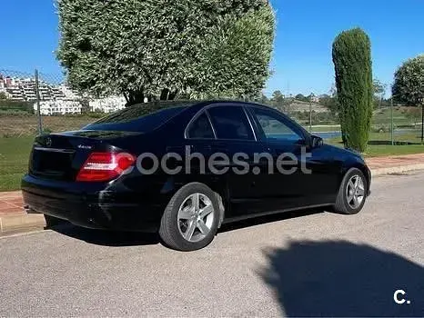 Usado Mercedes C250 204 CV (150 kW) 2013 Negro Berlina
