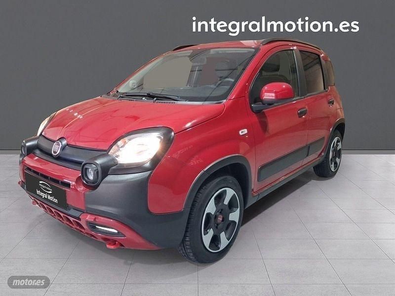 Nuevo Fiat Panda 69 CV (50 kW) 2025 Rojo Utilitario